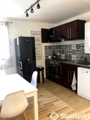 Chambre - 9 m² - 1 pièce