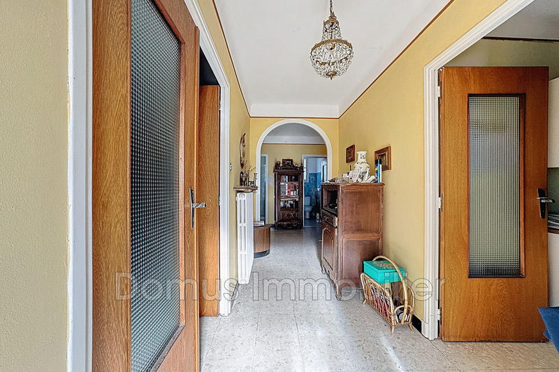 Maison - 323 m² - 16 pièces