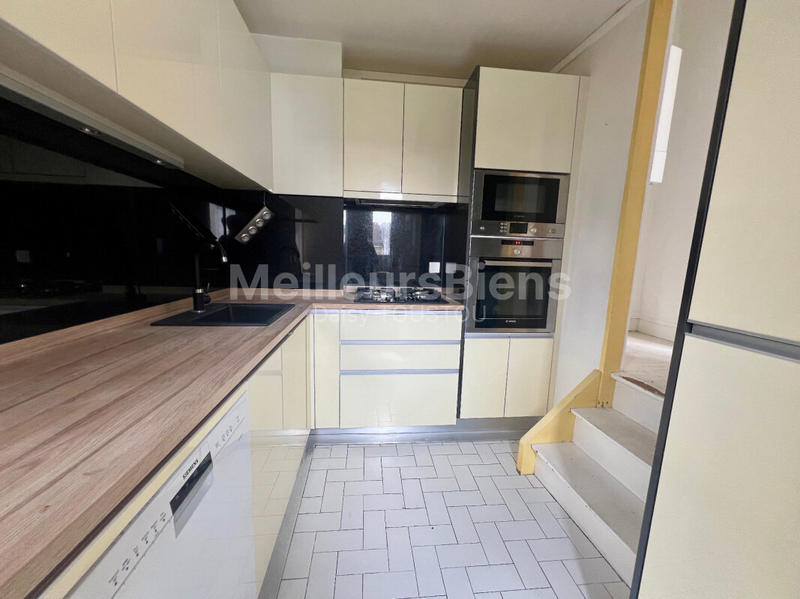 Duplex - 122 m² - 7 pièces