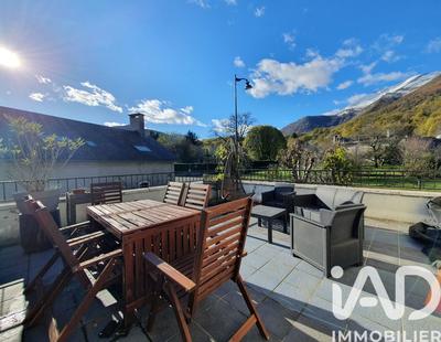 Maison - 182 m² - 7 pièces