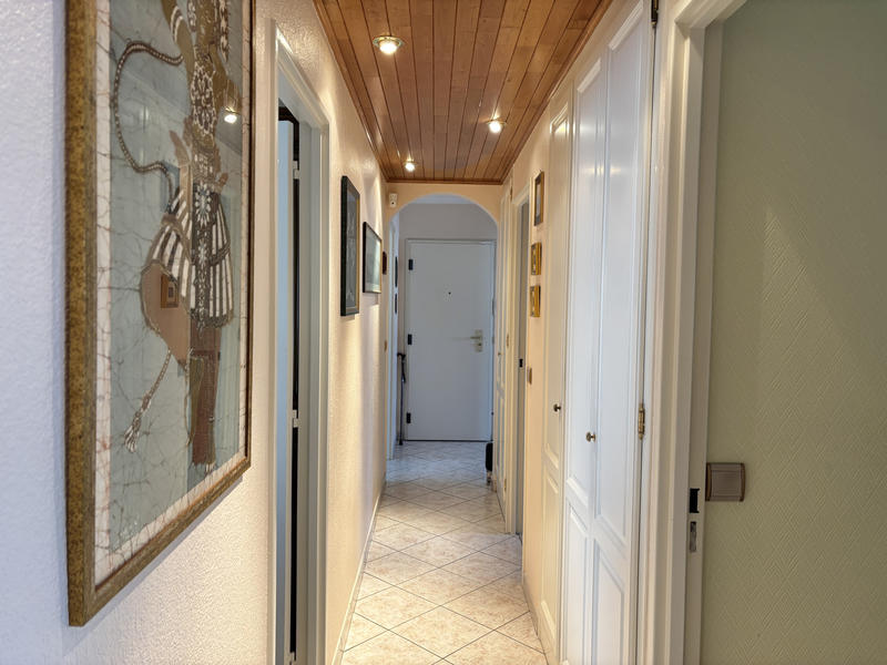 Appartement - 96 m² - 5 pièces