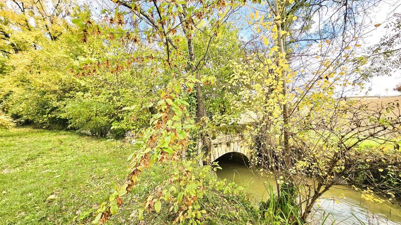 Propriété - 206 m² - 10 pièces