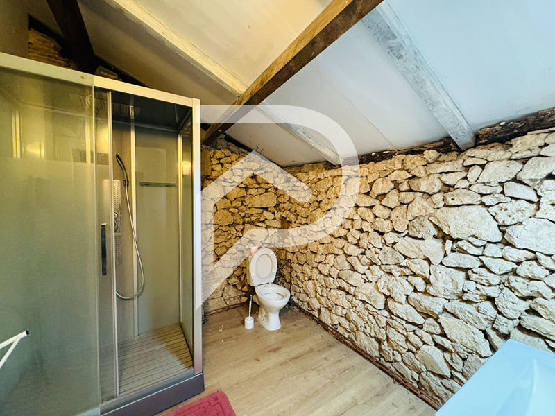 Demeure - 789 m² - 34 pièces