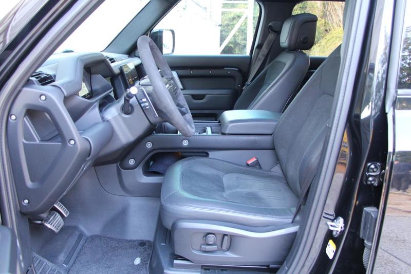 Land Rover Defender V8 110 P525 Edition 007 Bva8