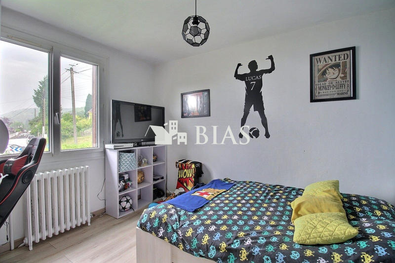 Maison - 92 m² - 5 pièces