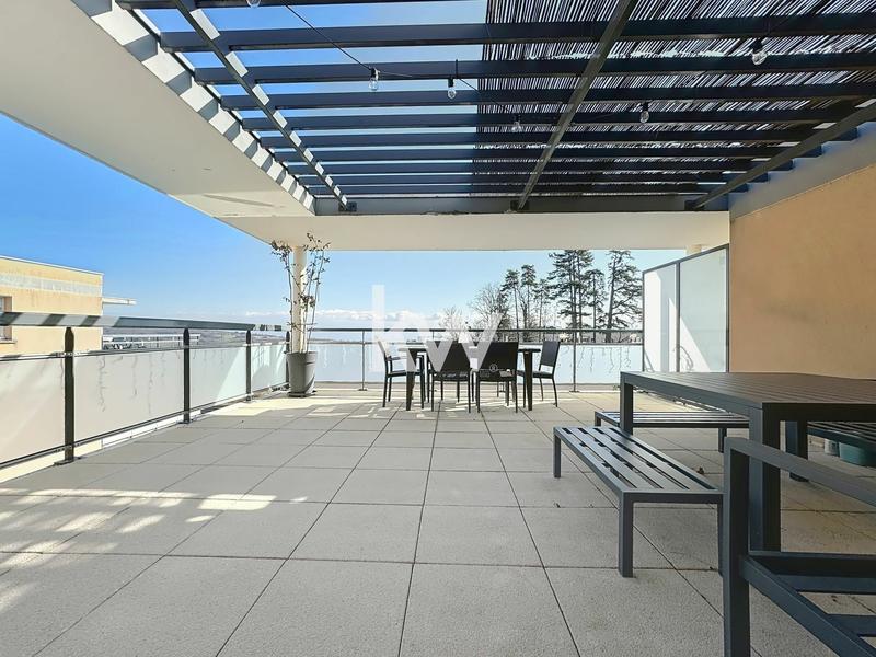 Appartement - 92 m² - 4 pièces