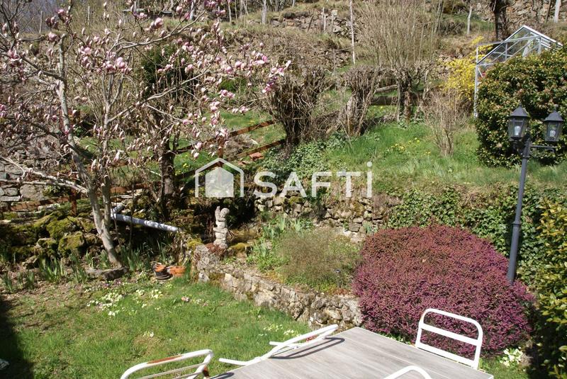 Maison - 263 m² - 8 pièces