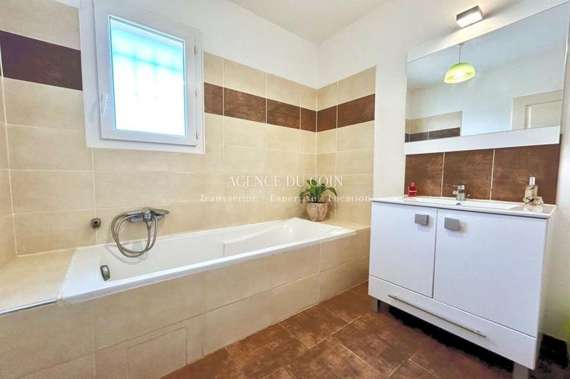 Maison - 83 m² - 4 pièces