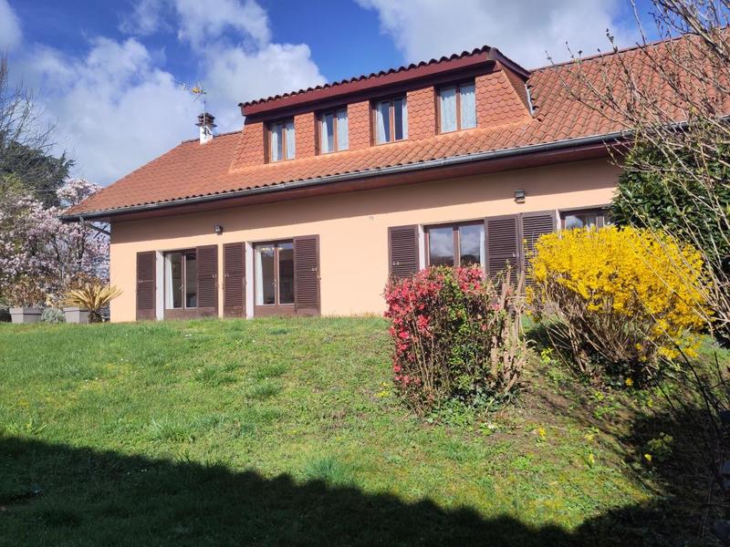 Maison - 190 m² - 6 pièces