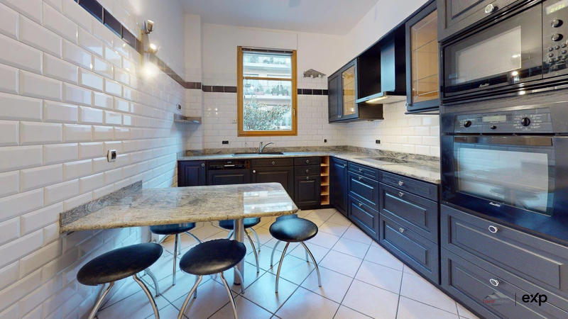 Appartement - 120 m² - 4 pièces