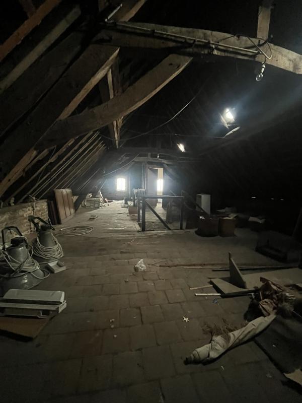 Maison - 212 m² - 8 pièces