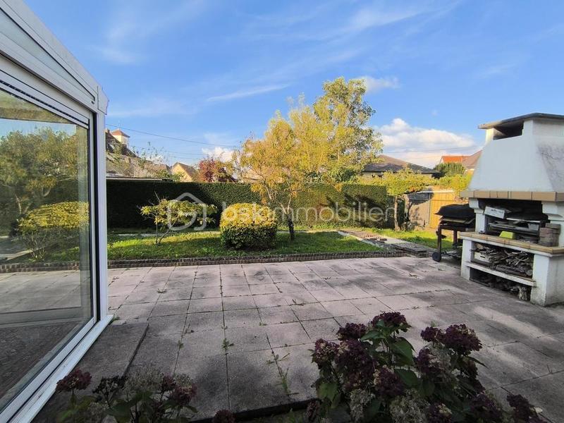 Maison traditionnelle - 110 m² - 5 pièces