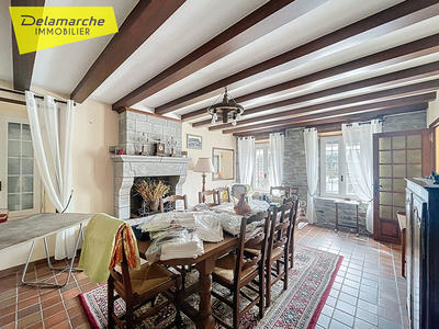 Maison - 151 m² - 7 pièces