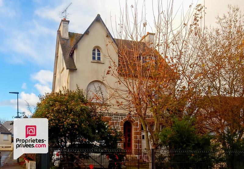 Maison - 136 m² - 7 pièces