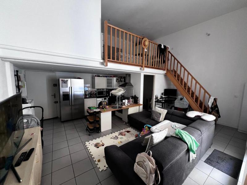 Immeuble - 203 m² - 6 pièces