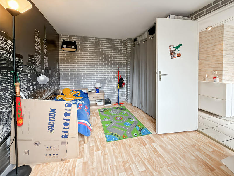 Maison - 81 m² - 5 pièces