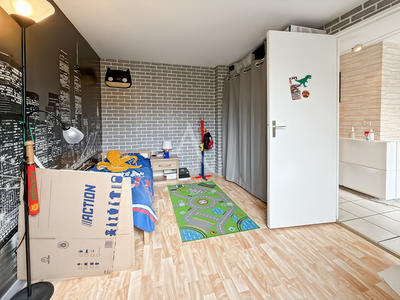 Maison - 81 m² - 5 pièces