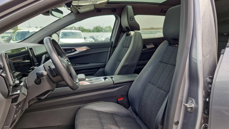 Renault Austral E-Tech Hybrid 200 Iconic