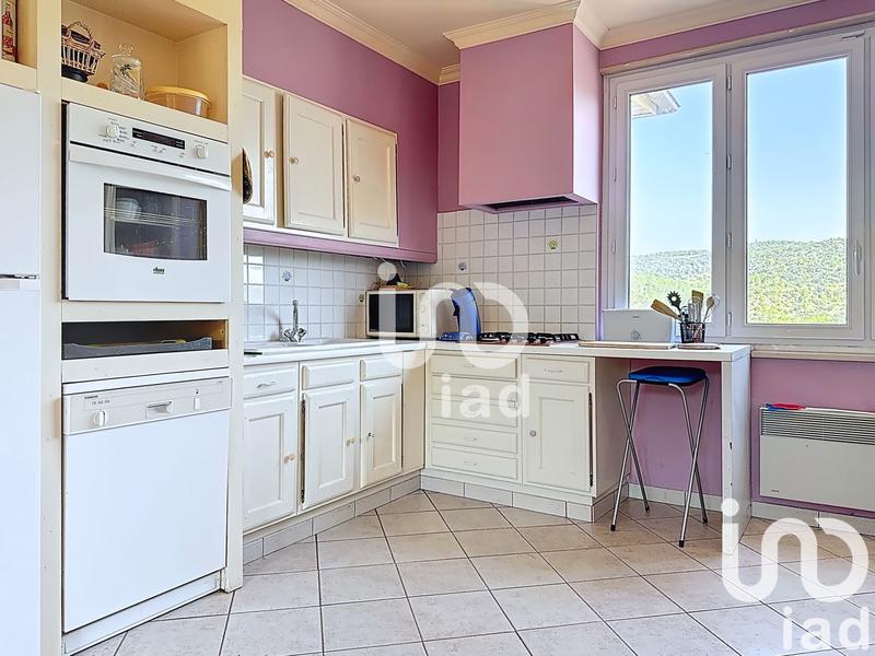 Maison - 241 m² - 10 pièces