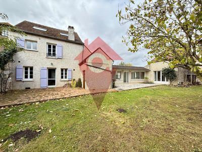 Maison - 184 m² - 6 pièces