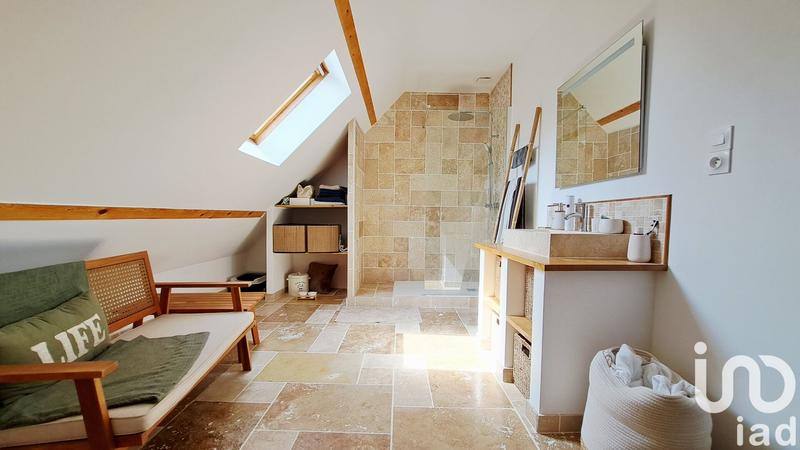 Maison - 180 m² - 7 pièces