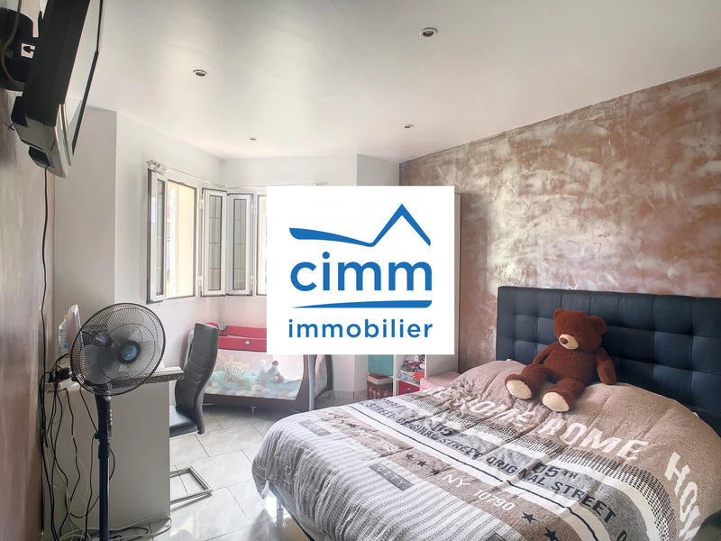 Maison - 194 m² - 6 pièces