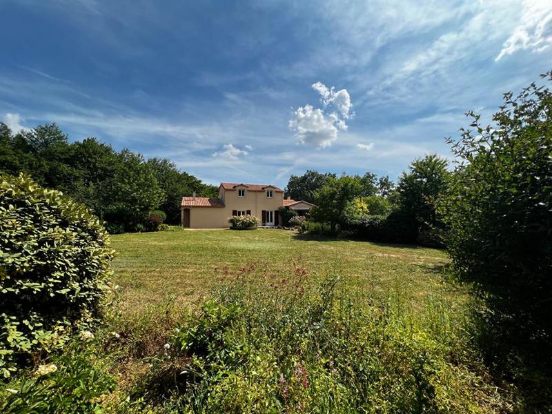 Maison - 190 m² - 6 pièces