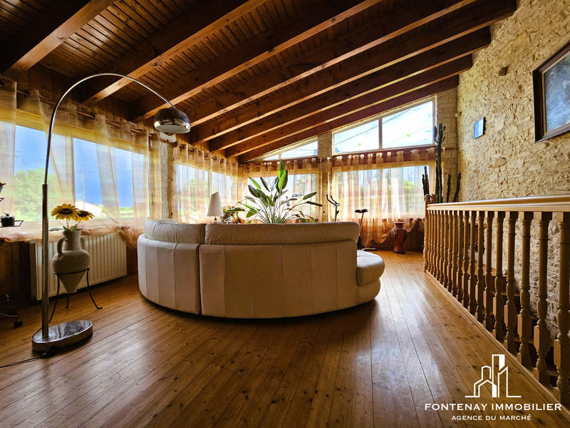 Maison - 198 m² - 7 pièces