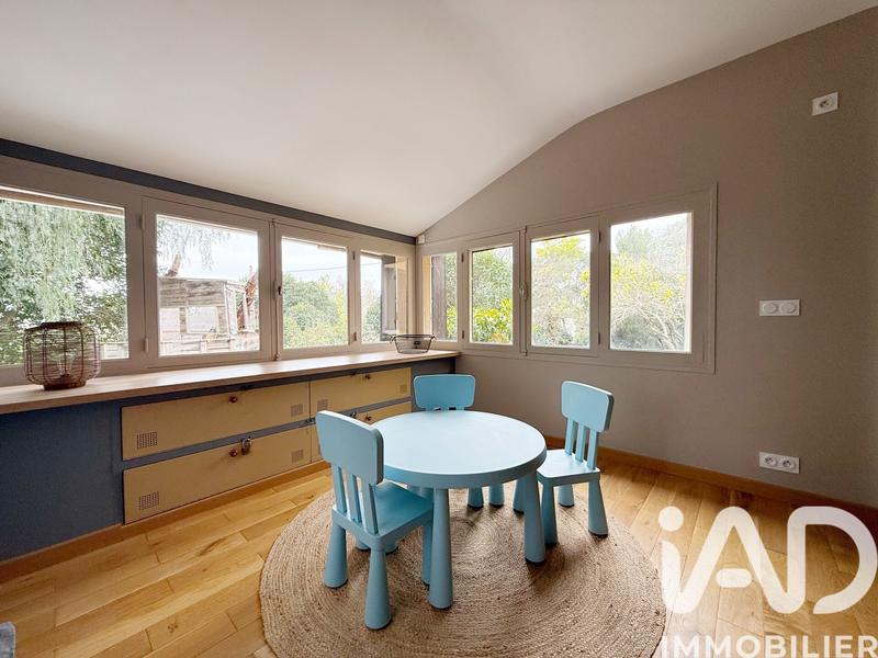 Maison - 140 m² - 5 pièces