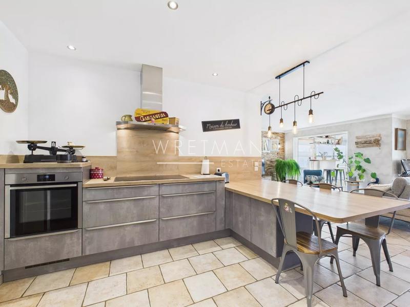 Villa - 163 m² - 6 pièces