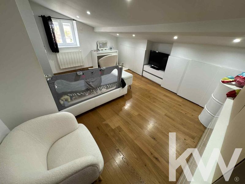 Maison - 111 m² - 5 pièces