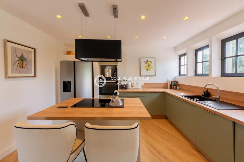 Maison - 183 m² - 5 pièces