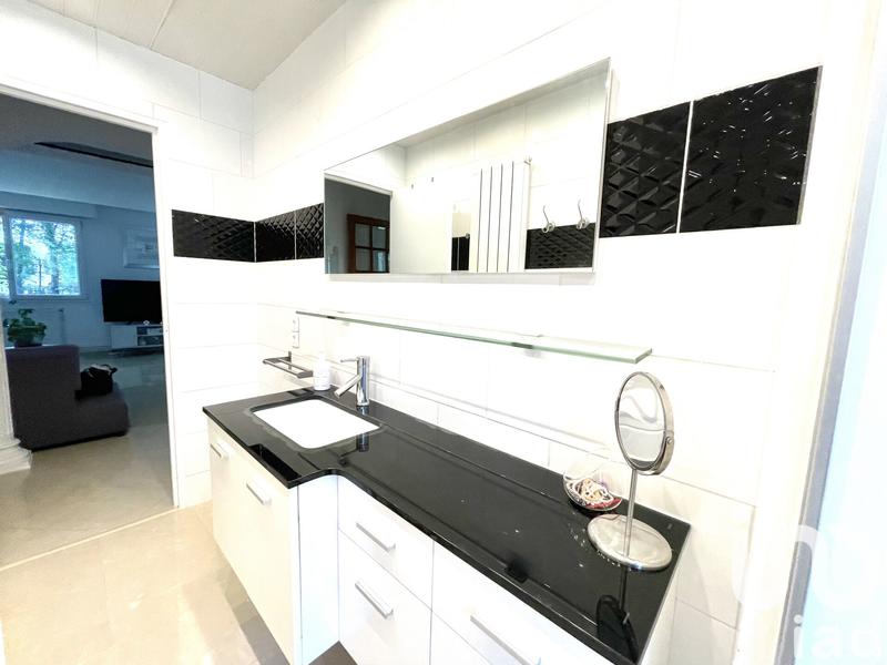 Appartement - 101 m² - 3 pièces