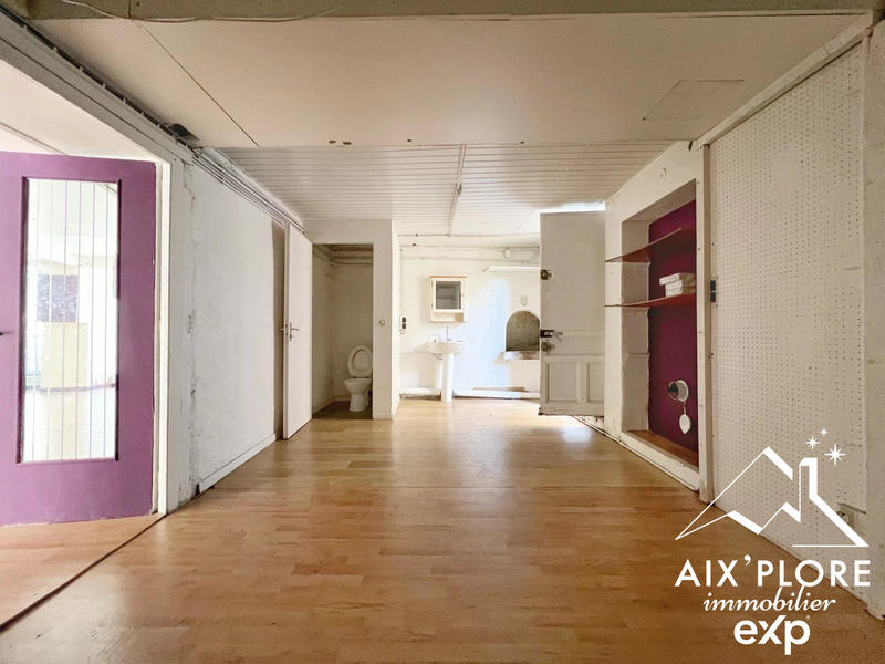 Local commercial - 70 m² - 2 pièces