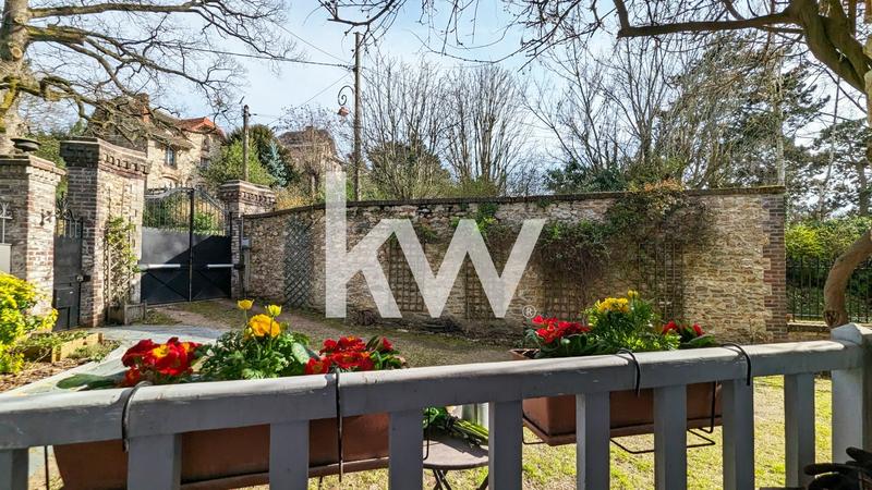 Maison - 172 m² - 7 pièces