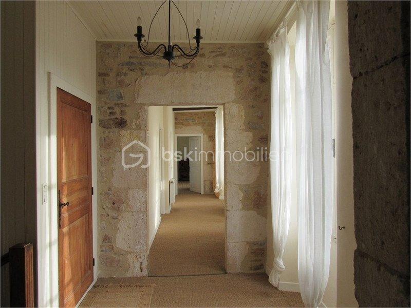 Maison - 177 m² - 9 pièces