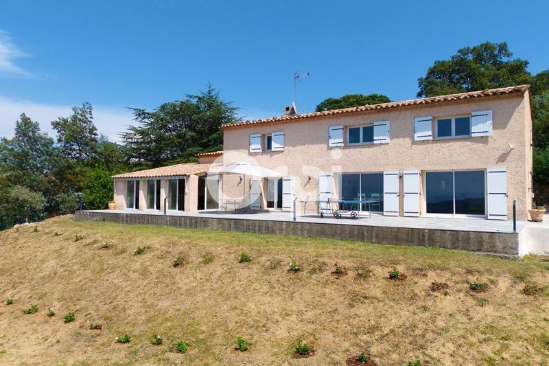Villa - 194 m² - 6 pièces