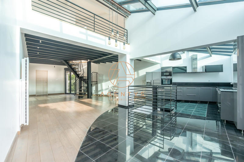 Maison - 104 m² - 3 pièces