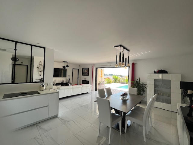 Villa - 141 m² - 7 pièces