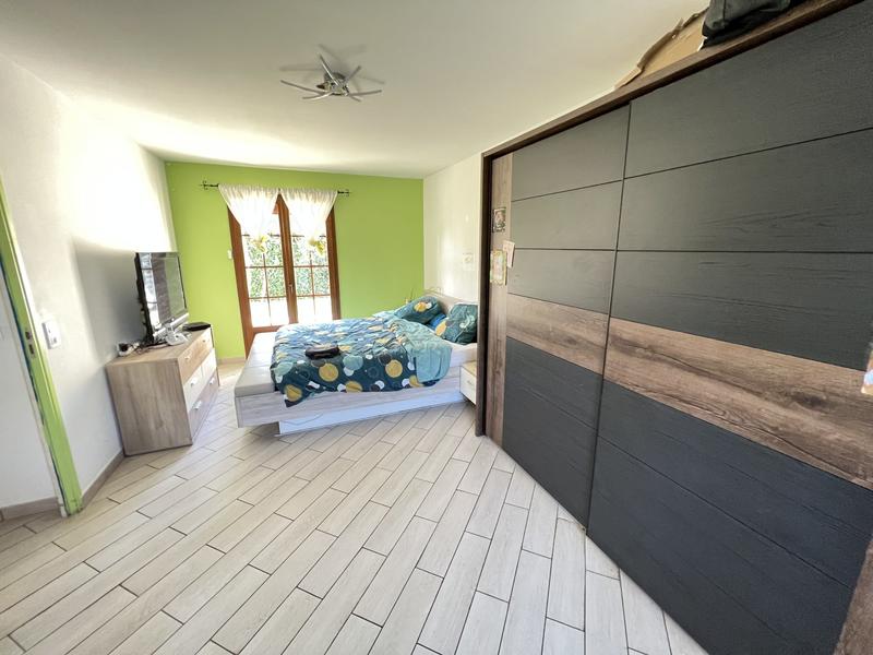 Villa - 220 m² - 6 pièces