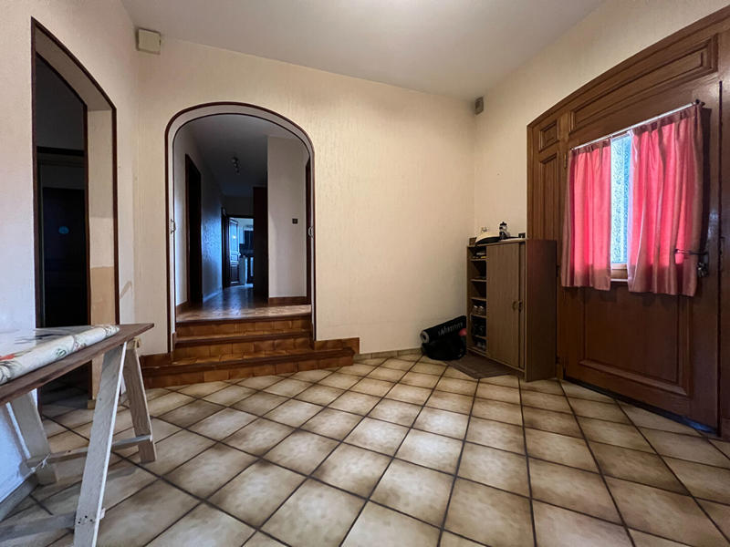 Maison - 232 m² - 7 pièces