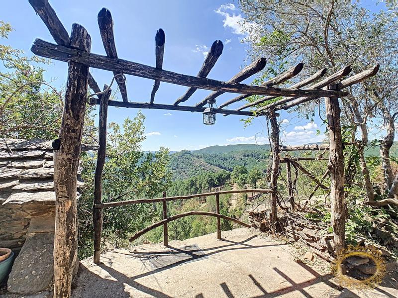 Maison ancienne - 167 m² - 6 pièces