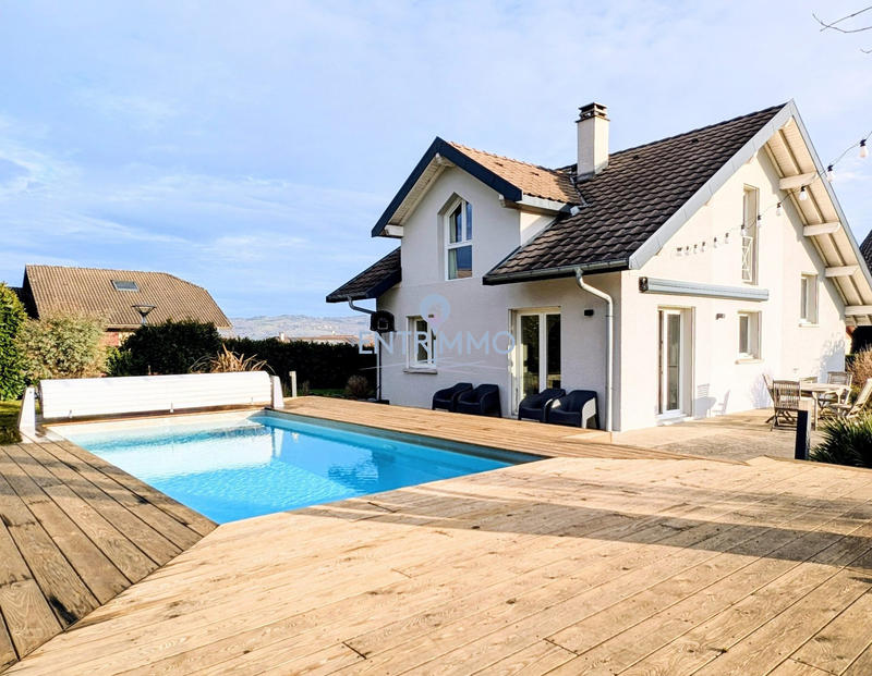 Maison - 96 m² - 5 pièces