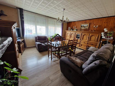 Maison - 97 m² - 5 pièces