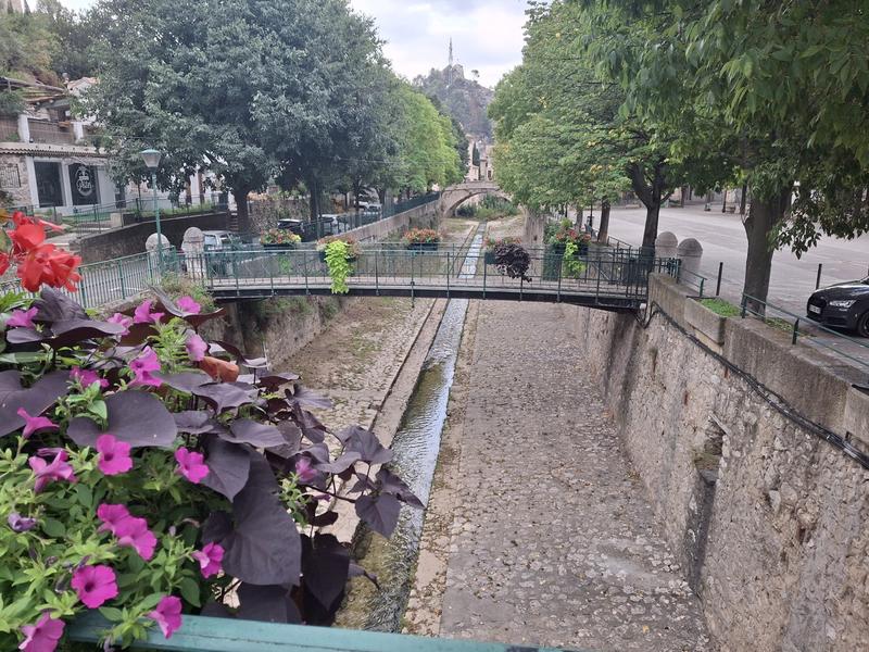 Fonds de commerce - Magasins - 135 m²