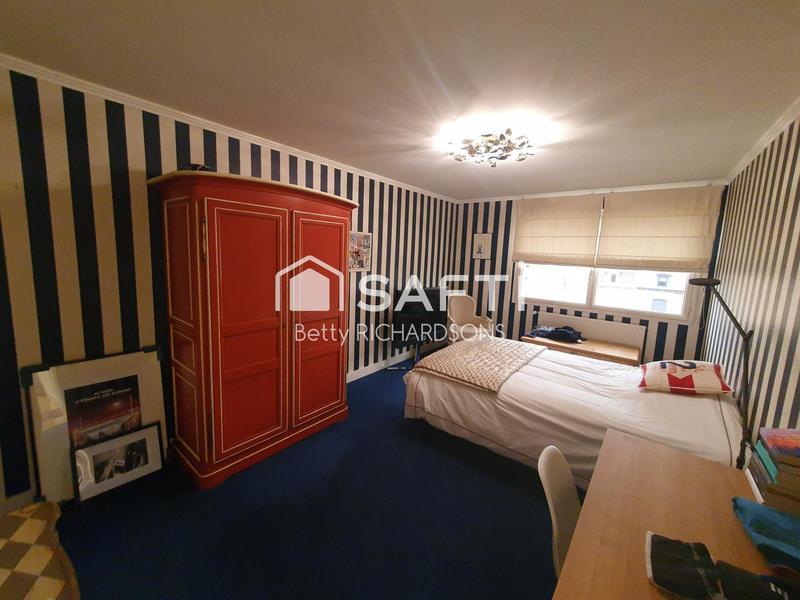 Appartement - 142 m² - 5 pièces