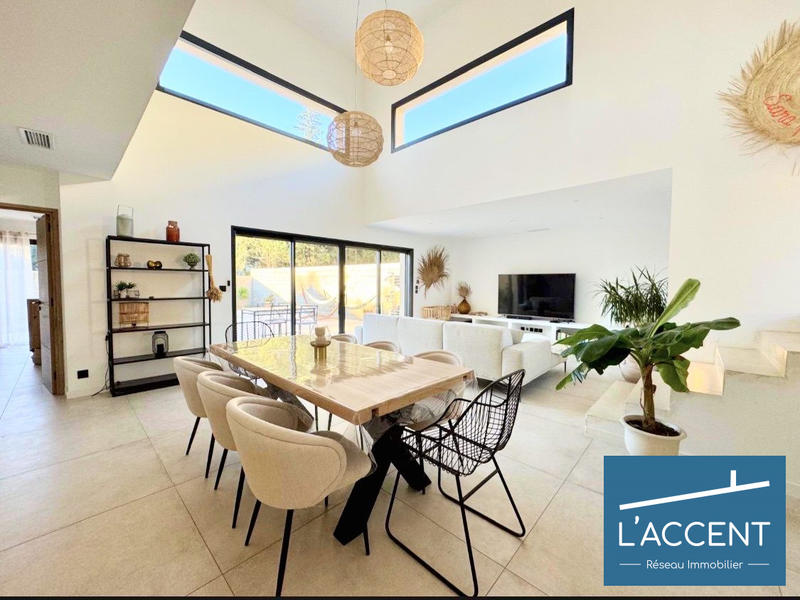 Maison - 130 m² - 4 pièces