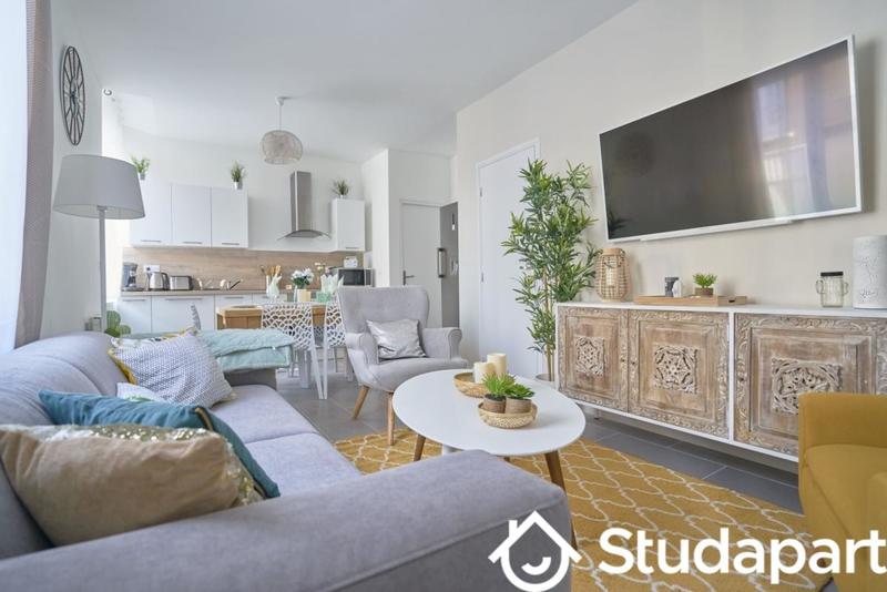 Chambre - 11 m² - 1 pièce