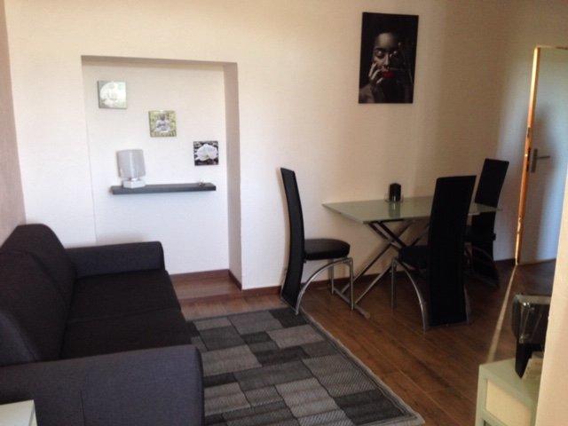 Maison - 400 m² - 8 pièces