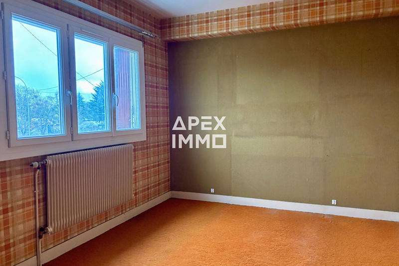 Maison - 93 m² - 5 pièces